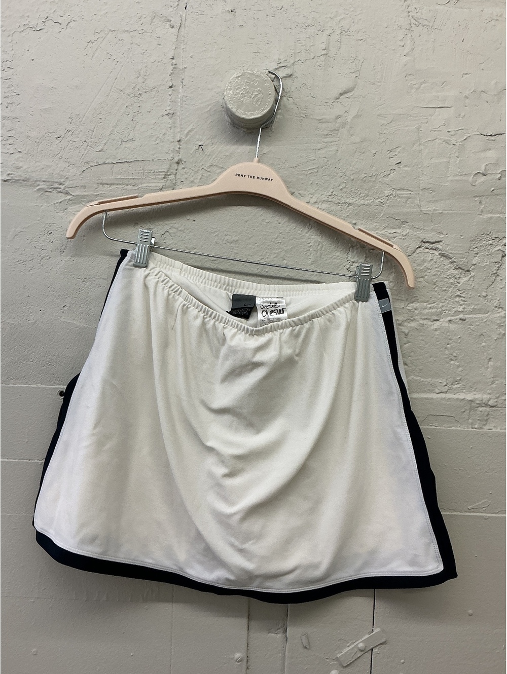 Nike White and Black classic sporty striped Athletic Skort athleisure style